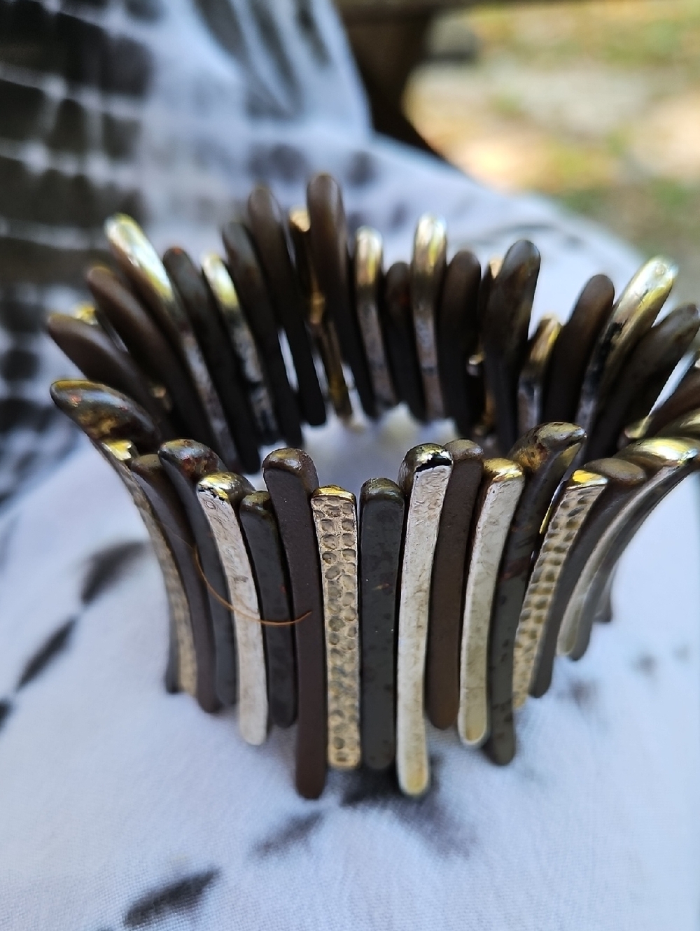 Tribal Textured Gold/Brown Bar Stretch Bracelet — Reversible 7.5"